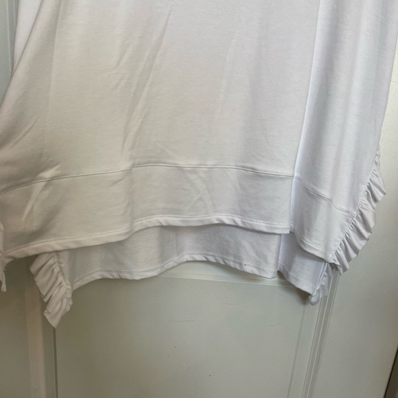 Crown and Ivy white tee shirt - Picture 2 of 6